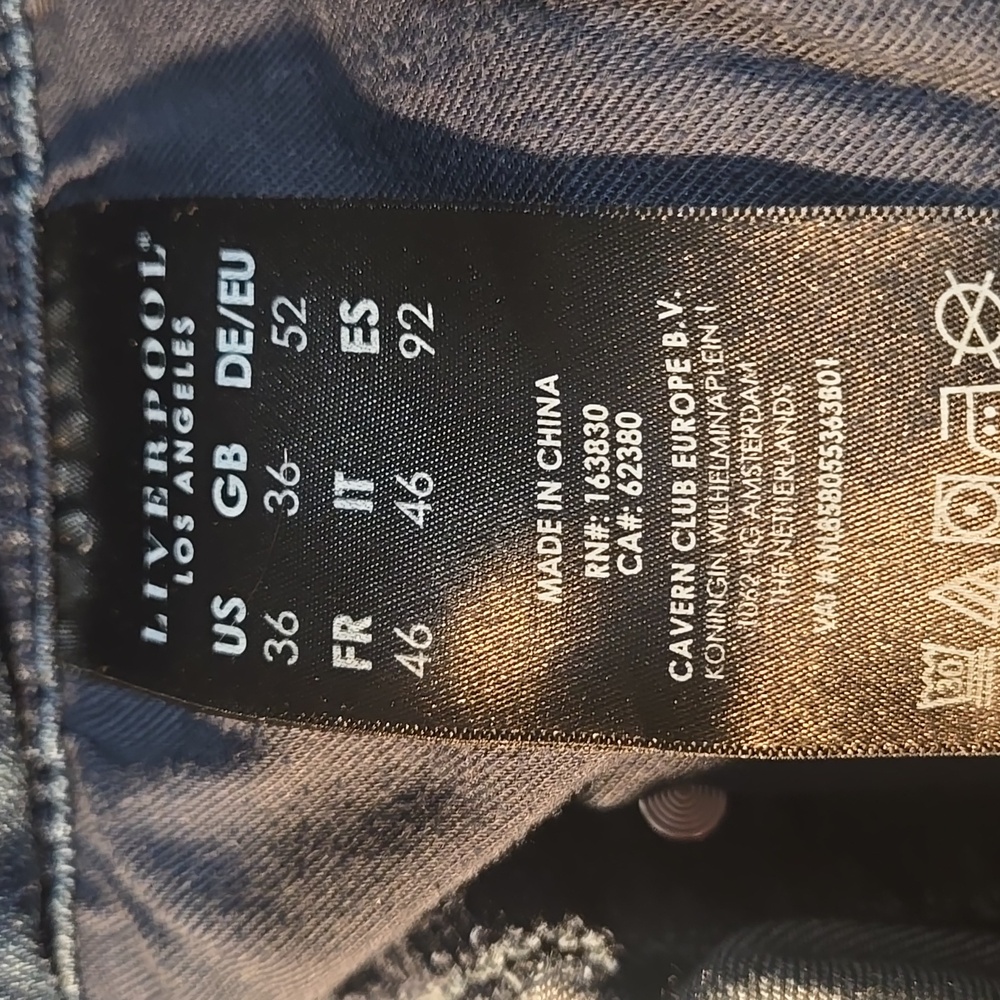 Liverpool Relaxed Straight Denim Jeans In Size 36x32. - Picture 11 of 12